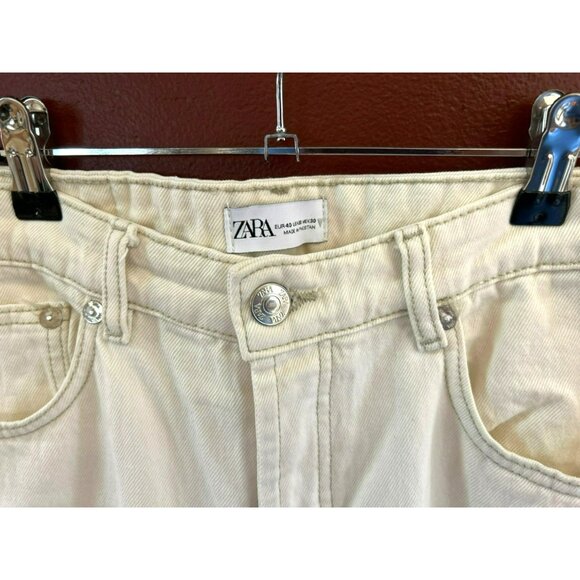 Zara Women's Off White Button Fly Denim Jeans Size 8 Raw Hem 5 Pocket - Picture 2 of 3